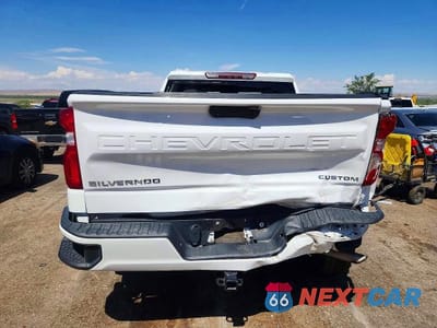 Zdjęcie 6 z 12 samochodu: 2021 CHEVROLET SILVERADO K1500 CUSTOM VIN:3GCPYBEH5MG176092 - miniatura