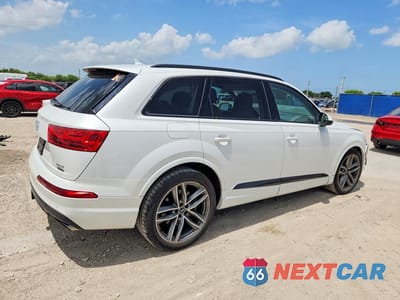 Trzecie zdjęcie samochodu z tyłu: 2017 AUDI Q7 PRESTIGE VIN:WA1VABF77HD044692 - miniatura