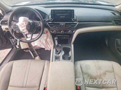 Zdjęcie 8 z 12 samochodu: 2018 HONDA ACCORD EX VIN:1HGCV1F45JA144834 - miniatura