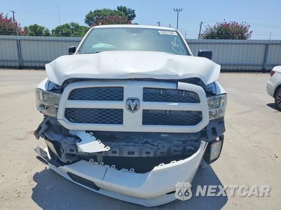 Piąte zdjęcie samochodu w środku: 2017 RAM 1500 ST VIN:1C6RR6FT4HS591944 - miniatura