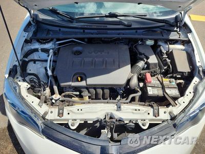 Zdjęcie 11 z 12 samochodu: 2018 TOYOTA COROLLA VIN:5YFBURHEXJP823043 - miniatura