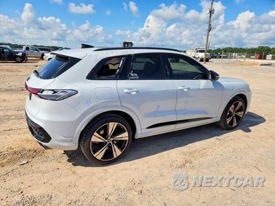Trzecie zdjęcie samochodu z tyłu: 2025 AUDI SQ5 PRESTIGE VIN:WA135AGU7S2112082 - miniatura