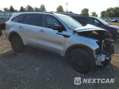 Czwarte zdjęcie samochodu z boku: 2021 KIA SORENTO EX VIN:5XYRHDLF7MG059442 - miniatura