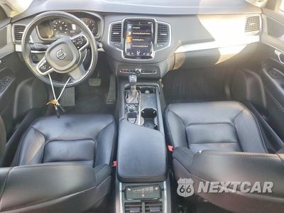 Zdjęcie 8 z 13 samochodu: 2022 VOLVO XC90 T5 MOMENTUM VIN:YV4102PK5N1849319 - miniatura