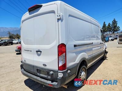 Trzecie zdjęcie samochodu z tyłu: 2024 FORD TRANSIT T-350 VIN:1FTBW2CG7RKA50052 - miniatura