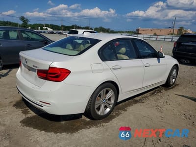 Trzecie zdjęcie samochodu z tyłu: 2016 BMW 328 XI SULEV VIN:WBA8E3G59GNU01953 - miniatura