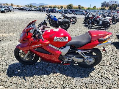 Trzecie zdjęcie samochodu z tyłu: 2003 HONDA VFR800 VIN:JH2RC46143M501502 - miniatura