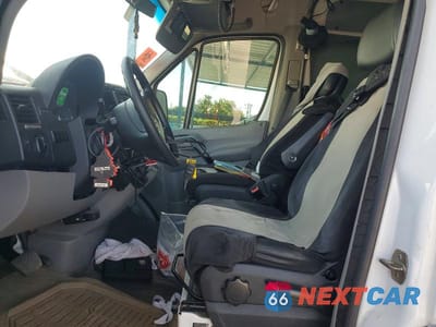 Zdjęcie 7 z 12 samochodu: 2007 DODGE SPRINTER 3500 DELIVERY VAN VIN:WD0PF445975182585 - miniatura