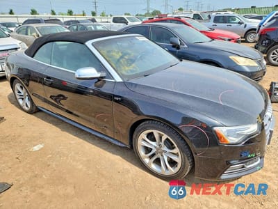 Czwarte zdjęcie samochodu z boku: 2015 AUDI S5 PRESTIGE VIN:WAUVGAFH6FN006172 - miniatura