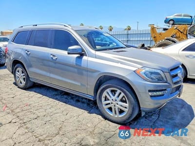 Czwarte zdjęcie samochodu z boku: 2014 MERCEDES-BENZ GL 350 BLUETEC VIN:4JGDF2EE1EA384738 - miniatura