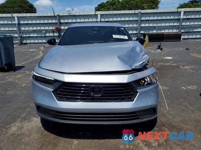 Piąte zdjęcie samochodu w środku: 2023 HONDA ACCORD HYBRID SPORT VIN:1HGCY2F52PA063529 - miniatura
