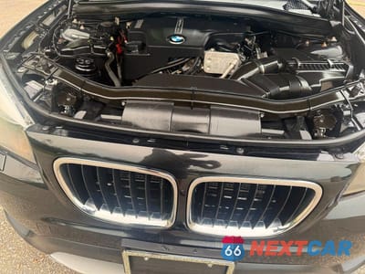 Zdjęcie 7 z 10 samochodu: 2014 BMW X1 XDRIVE28I VIN:WBAVL1C57EVY21727 - miniatura
