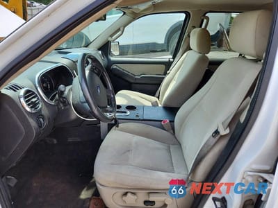Zdjęcie 7 z 13 samochodu: 2008 FORD EXPLORER XLT VIN:1FMEU73898UA98112 - miniatura