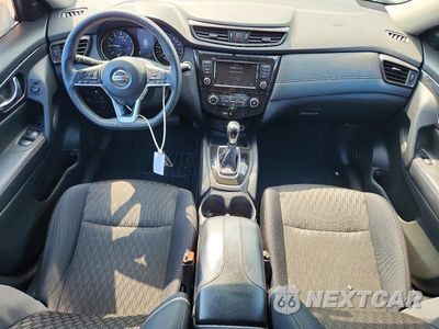 Zdjęcie 8 z 14 samochodu: 2018 NISSAN ROGUE S VIN:5N1AT2MV6JC736109 - miniatura