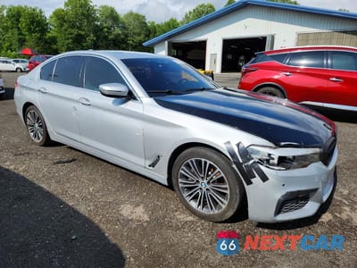 Czwarte zdjęcie samochodu z boku: 2018 BMW 530 XI VIN:WBAJA7C55JWC75489 - miniatura