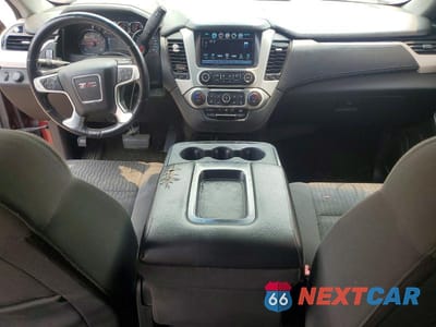 Zdjęcie 8 z 13 samochodu: 2017 GMC YUKON SLE VIN:1GKS1AEC7HR129797 - miniatura