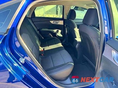 Zdjęcie 11 z 15 samochodu: 2022 KIA FORTE LXS VIN:3KPF24AD4NE464503 - miniatura