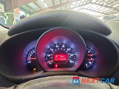 Zdjęcie 9 z 13 samochodu: 2014 KIA SOUL BASE VIN:KNDJN2A23E7733918 - miniatura