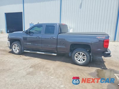 Drugie zdjęcie samochodu z przodu: 2016 CHEVROLET SILVERADO K1500 LT VIN:1GCVKREC5GZ225639 - miniatura