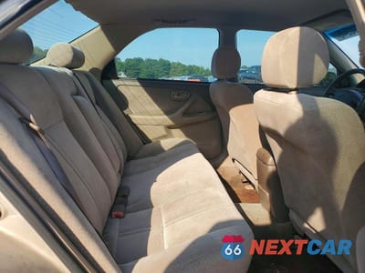 Zdjęcie 10 z 12 samochodu: 2001 TOYOTA CAMRY LE VIN:4T1BG22K91U028948 - miniatura
