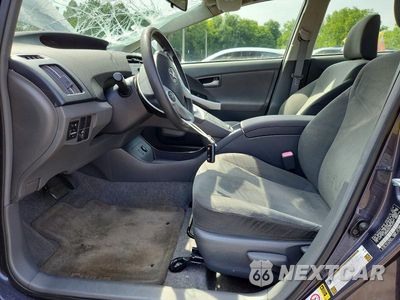 Zdjęcie 7 z 12 samochodu: 2010 TOYOTA PRIUS II VIN:JTDKN3DU3A0191519 - miniatura