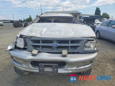 Piąte zdjęcie samochodu w środku: 1997 FORD F150 VIN:1FTDX18W7VKB92556 - miniatura