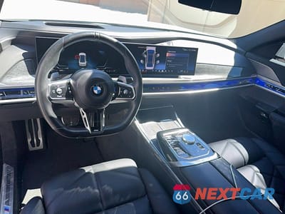 Zdjęcie 9 z 11 samochodu: 2024 BMW 740 I VIN:WBA23EH08RCP73339 - miniatura