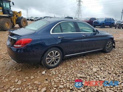 Trzecie zdjęcie samochodu z tyłu: 2016 MERCEDES-BENZ C 300 4MATIC VIN:55SWF4KB8GU165044 - miniatura