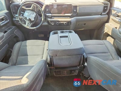 Zdjęcie 8 z 13 samochodu: 2024 CHEVROLET SILVERADO K1500 LT TRAIL BOSS VIN:3GCPDFEK5RG126007 - miniatura
