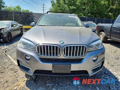 Piąte zdjęcie samochodu w środku: 2016 BMW X5 XDR40E VIN:5UXKT0C54G0S76522 - miniatura