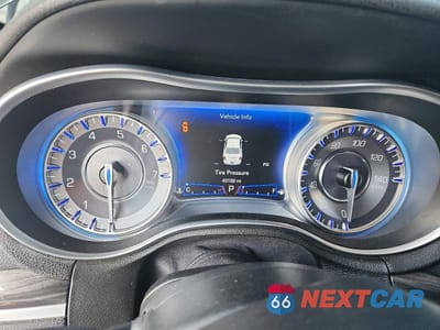 Zdjęcie 9 z 13 samochodu: 2022 CHRYSLER 300 TOURING VIN:2C3CCAAG3NH131145 - miniatura