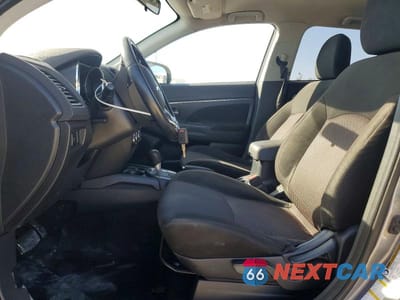 Zdjęcie 7 z 12 samochodu: 2017 MITSUBISHI OUTLANDER SPORT ES VIN:JA4AR3AU5HZ066686 - miniatura