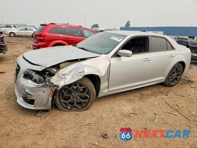 2019 CHRYSLER 300 S 2C3CCAGGXKH573438 - główne zdjęcie licytacji z USA - miniatura