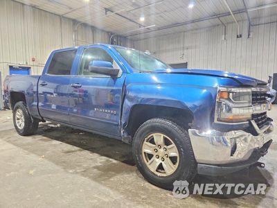 Czwarte zdjęcie samochodu z boku: 2018 CHEVROLET SILVERADO K1500 LT VIN:3GCUKREC3JG111268 - miniatura