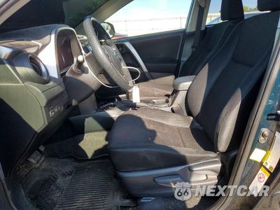 Zdjęcie 7 z 13 samochodu: 2017 TOYOTA RAV4 LE VIN:JTMZFREVXHJ134616 - miniatura