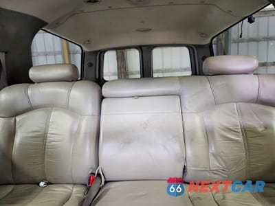 Zdjęcie 10 z 14 samochodu: 2001 CHEVROLET SUBURBAN K2500 VIN:3GNGK26G81G134932 - miniatura