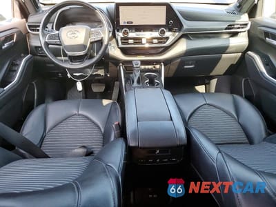 Zdjęcie 8 z 13 samochodu: 2023 TOYOTA HIGHLANDER XSE VIN:5TDKDRBH0PS512837 - miniatura