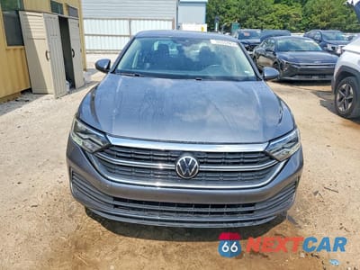 Piąte zdjęcie samochodu w środku: 2024 VOLKSWAGEN JETTA SE VIN:3VWEM7BU3RM015523 - miniatura
