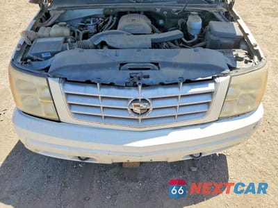 Zdjęcie 12 z 13 samochodu: 2005 CADILLAC ESCALADE LUXURY VIN:1GYEC63T75R194366 - miniatura