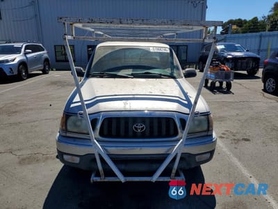 Piąte zdjęcie samochodu w środku: 2002 TOYOTA TACOMA BASE VIN:5TEVL52N52Z057154 - miniatura