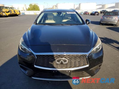 Piąte zdjęcie samochodu w środku: 2019 INFINITI QX30 LUXE VIN:SJKCH5CP9KA007633 - miniatura