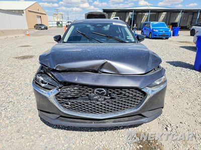 Piąte zdjęcie samochodu w środku: 2025 MAZDA 3 SELECT SPORT VIN:JM1BPABM9S1775887 - miniatura