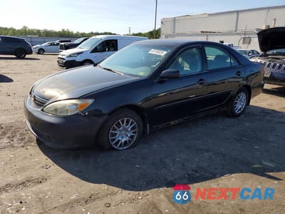 2004 TOYOTA CAMRY LE 4T1BE32K94U318414 - główne zdjęcie licytacji z USA - miniatura