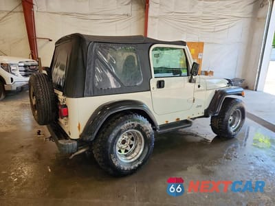 Trzecie zdjęcie samochodu z tyłu: 1998 JEEP WRANGLER / TJ SE VIN:1J4FY29P4WP756956 - miniatura