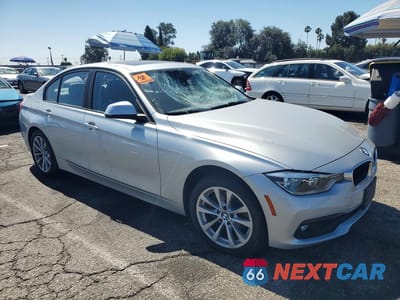 Czwarte zdjęcie samochodu z boku: 2018 BMW 320 I VIN:WBA8A9C57JAH12335 - miniatura