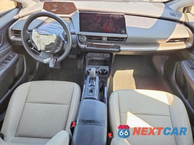 Zdjęcie 8 z 12 samochodu: 2025 TOYOTA PRIUS XLE VIN:JTDACAAU7S3051824 - miniatura