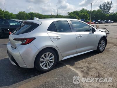 Trzecie zdjęcie samochodu z tyłu: 2023 TOYOTA COROLLA HATCHBACK SE VIN:JTND4MBE9P3201843 - miniatura