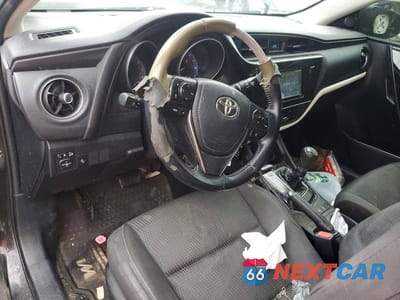 Zdjęcie 8 z 12 samochodu: 2018 TOYOTA COROLLA IM BASE VIN:JTNKARJEXJJ564086 - miniatura