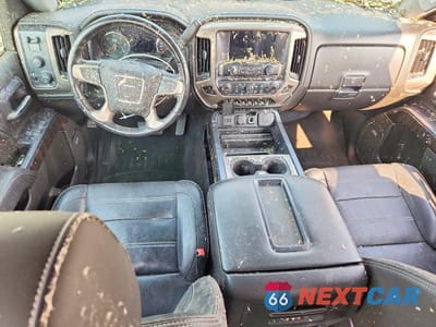 Zdjęcie 8 z 12 samochodu: 2015 GMC SIERRA K1500 DENALI VIN:3GTU2WEJ0FG101303 - miniatura