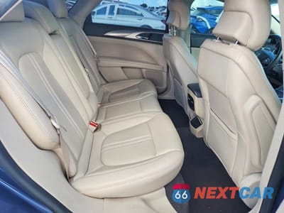 Zdjęcie 10 z 12 samochodu: 2019 LINCOLN MKZ VIN:3LN6L5A98KR627068 - miniatura